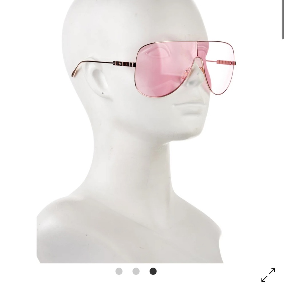 Gucci Pilot Frame Sunglasses PINK